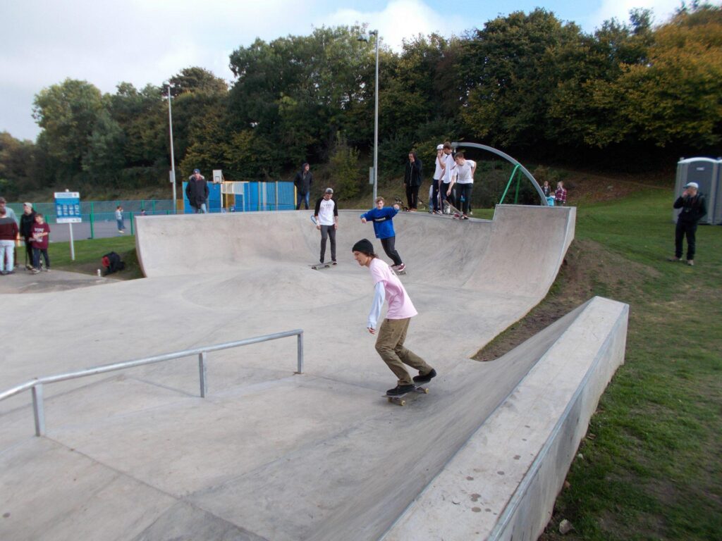 Crewkerne-Skatepark-Happy-Valley