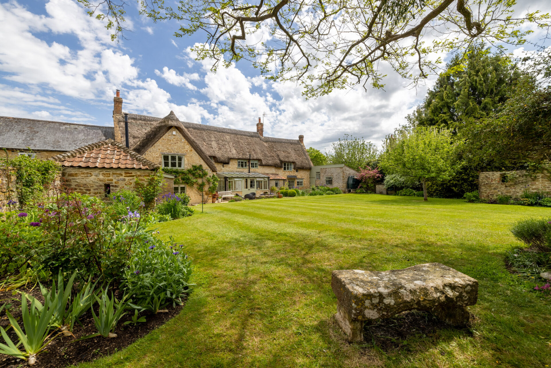 Weavers Cottage Discover Crewkerne weavers-cottage-discover-crewkerne